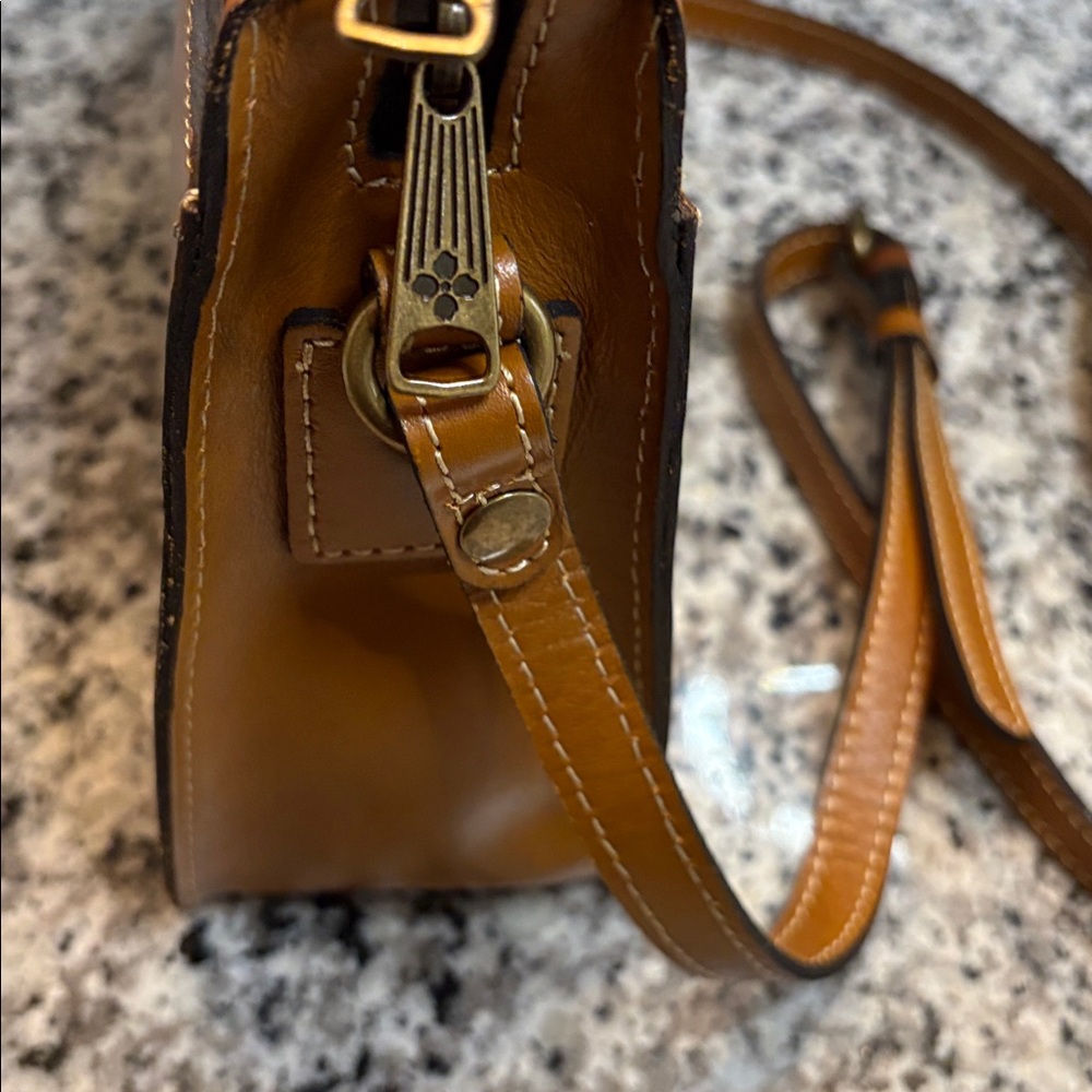 NWT Patricia Nash Nazaire Leather Bag - Picture 6 of 8
